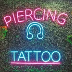 Piercing & Tattoo – LED Neon Sign